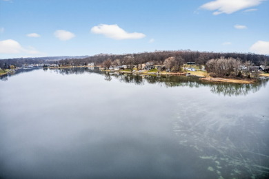 CHARMING LAKEFRONT GETAWAY! - photo 5