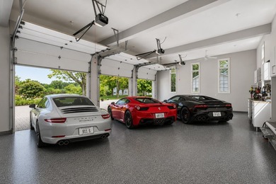 A Once-in-a-Lifetime Estate on Over 9 Private Acres. Welcome to - photo 9