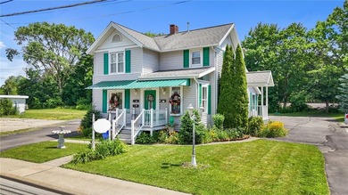 Mixed-use investment opportunity with over $30,000/year in - photo 1
