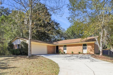 Lake Home For Sale in Tallahassee, Florida