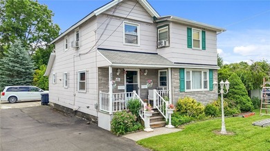 Mixed-use investment opportunity with over $30,000/year in - photo 2