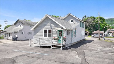 Mixed-use investment opportunity with over $30,000/year in - photo 3