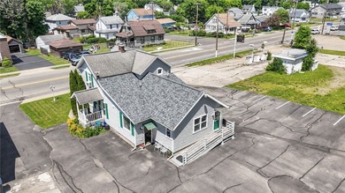Mixed-use investment opportunity with over $30,000/year in - photo 4