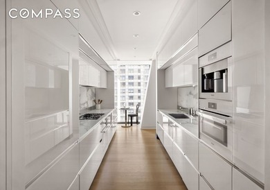 A rare combination of grand-scale living and refined intimacy - photo 5