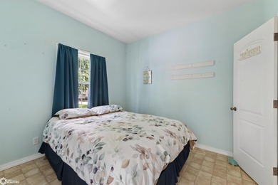 Perfectly positioned on Clear Lake's desirable south shore, this - photo 16