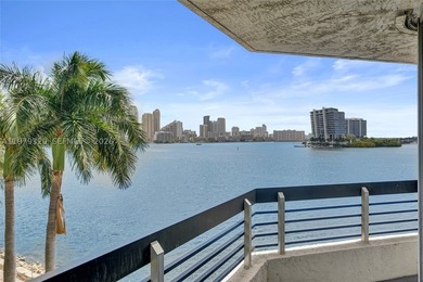 Spectacular residence at Mystic Pointe offering what is - photo 28