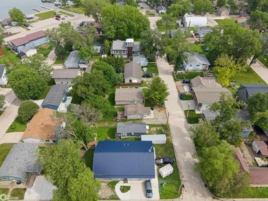 Perfectly positioned on Clear Lake's desirable south shore, this - photo 29