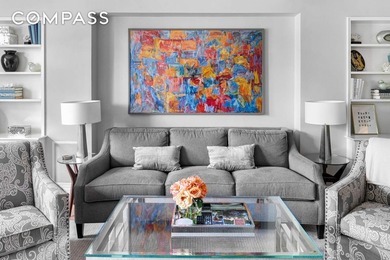 Welcome home! A beautifully renovated classic six of rare - photo 2
