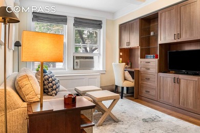 Welcome home! A beautifully renovated classic six of rare - photo 10