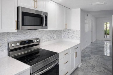 A Modern Luxury Jewel in Fort Myers: Remodeled Smart Condo - - photo 3