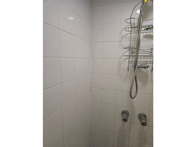 Welcome to this beautifully maintained attached one-family home - photo 13