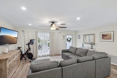 Welcome to 500 SE 8th Avenue, a beautifully updated 2-bedroom - photo 13