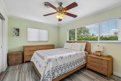 Welcome to 500 SE 8th Avenue, a beautifully updated 2-bedroom - photo 14
