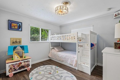 Welcome to 500 SE 8th Avenue, a beautifully updated 2-bedroom - photo 19
