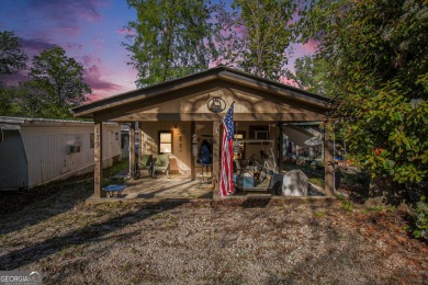 Lake Home For Sale in Eatonton, Georgia