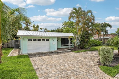 Welcome to 500 SE 8th Avenue, a beautifully updated 2-bedroom - photo 33