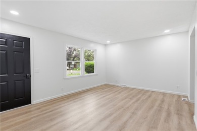 STILL AVAILABLE! Welcome to 23 Cross Gates! This fully renovated - photo 3