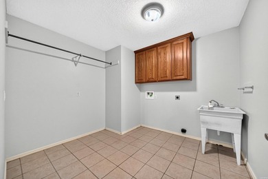 Welcome home to this beautiful, move-in-ready one-level - photo 23