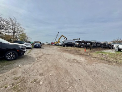 !Calling All Investors, Developers & End-Users!!! HUGE 1+ Acre - photo 8