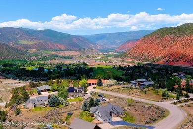 Welcome home to a comfortable Colorado lifestyle in this - photo 3