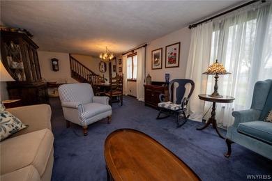 Beautiful 3-bedroom, 2 full bath Colonial offering spacious - photo 11