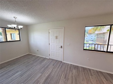 Virtually Staged. Excellent investment opportunity or primary - photo 14