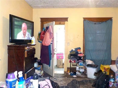 Welcome to this turn-key investment opportunity in the City of - photo 4