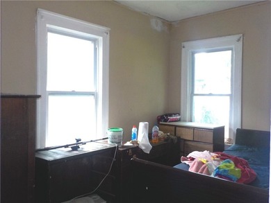 Welcome to this turn-key investment opportunity in the City of - photo 9