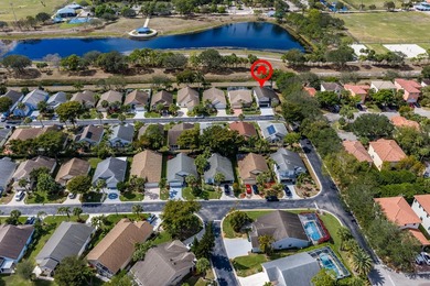 Renovated Multigenerational Pool Home with No Rear Neighbors and - photo 18
