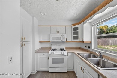 Come and see this move-in ready 3 bed 2 bath home with new - photo 18