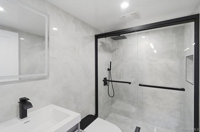 Welcome to 2934 Kinloch Road, a beautifully renovated 4-bedroom - photo 19