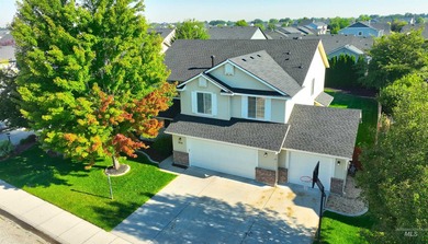 Nestled in Northwest Meridian, this updated home blends space - photo 2