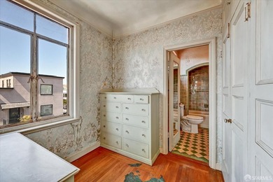 Step into a time capsule of Mediterranean elegance in the heart - photo 32