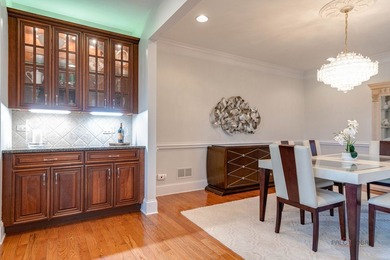 Exceptional golf course living in Hawthorn Woods Country Club! - photo 9