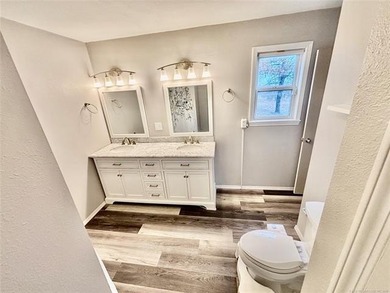 Experience the perfect blend of country privacy and lake living - photo 36