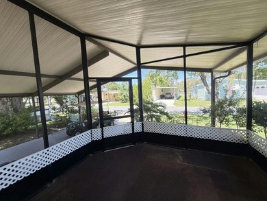 This move-in ready 2 bedroom, 2 bathroom home in the 55+ - photo 8