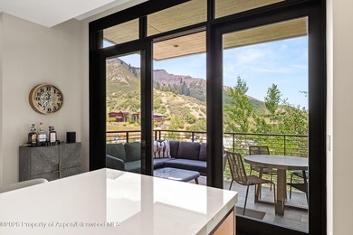 Thoughtfully designed, with sophisticated finishes - photo 5