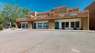 Live/Work opportunity in a beautiful North Valley setting