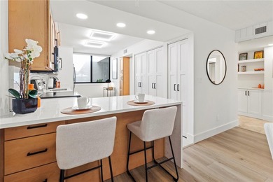 Welcome to this beautifully appointed ground floor residence - photo 15