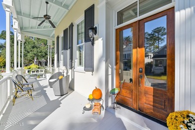 Opportunities like this are few and far between. Nestled in the - photo 5