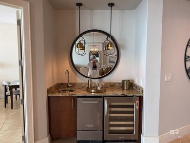 Better pictures will be uploaded on Wednesday.  Buyer to verify