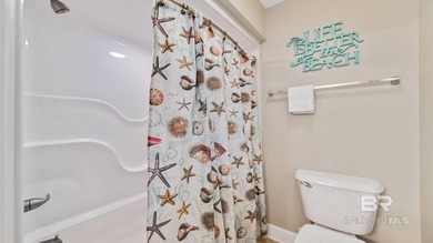 Rare opportunity to own a spacious 4-bedroom, 3-bath corner - photo 31
