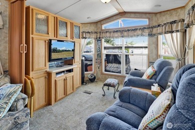 Come enjoy the vibrant coastal community of Birch Bay! This 2008 - photo 5
