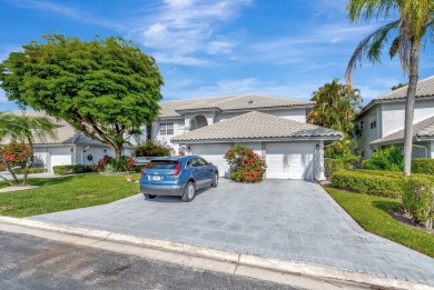 Lake Condo For Sale in Boynton Beach, Florida