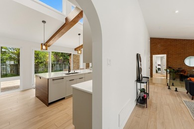 Un veritable joyau a decouvrir! Nichee au coeur d'un quartier - photo 15