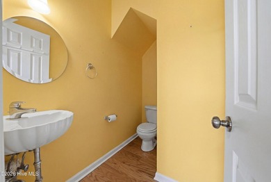 Discover low-maintenance living in the sought-after waterfront - photo 22