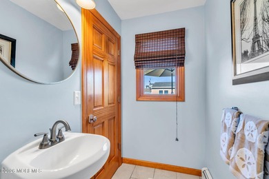Custom Built Silver Bay Retreat minutes from GSP .Turnkey - photo 22