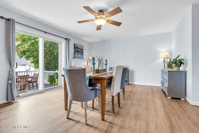MINUTES TO THE PRIVATE COMMUNITY BEACH, this beautifully - photo 22