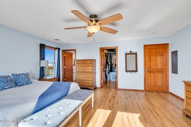 Custom Built Silver Bay Retreat minutes from GSP .Turnkey - photo 32