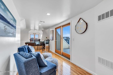 Custom Built Silver Bay Retreat minutes from GSP .Turnkey - photo 35